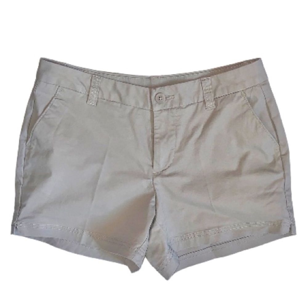 Magellan 3 inch khaki shorts women’s size 4